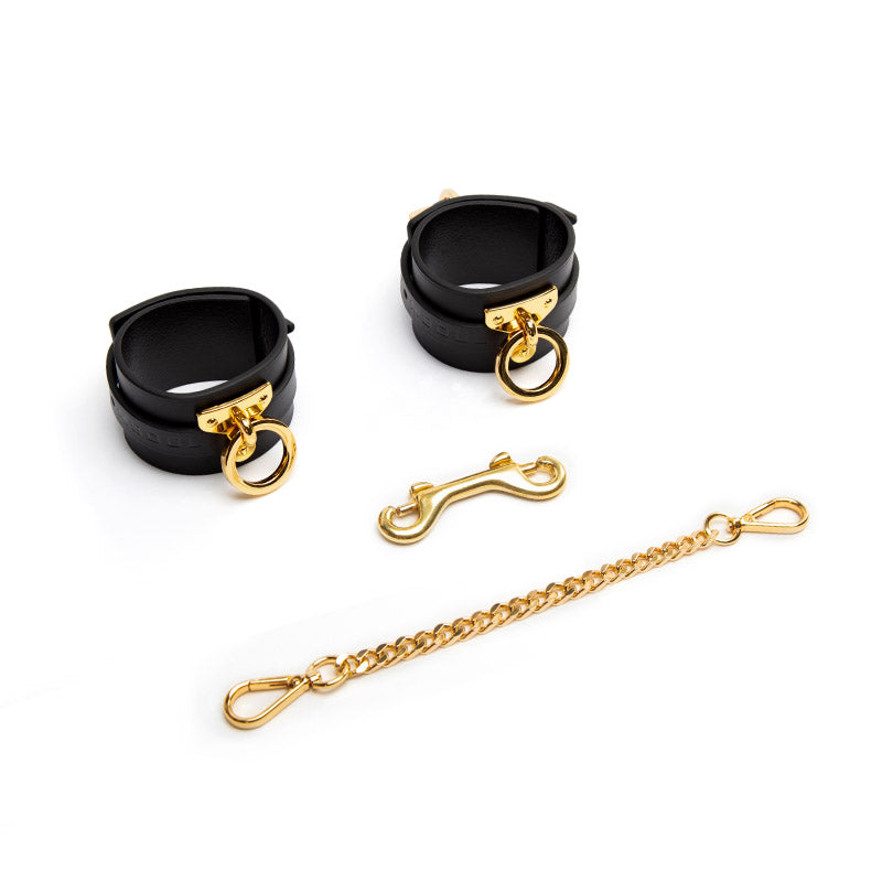 11 pcs Classic O-Ring Choker Handcuffs Leather Set