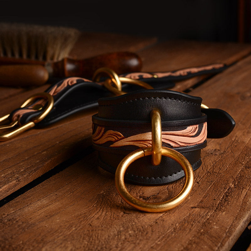 Carved Brown Engraved Collar Handcuffs Leather Set