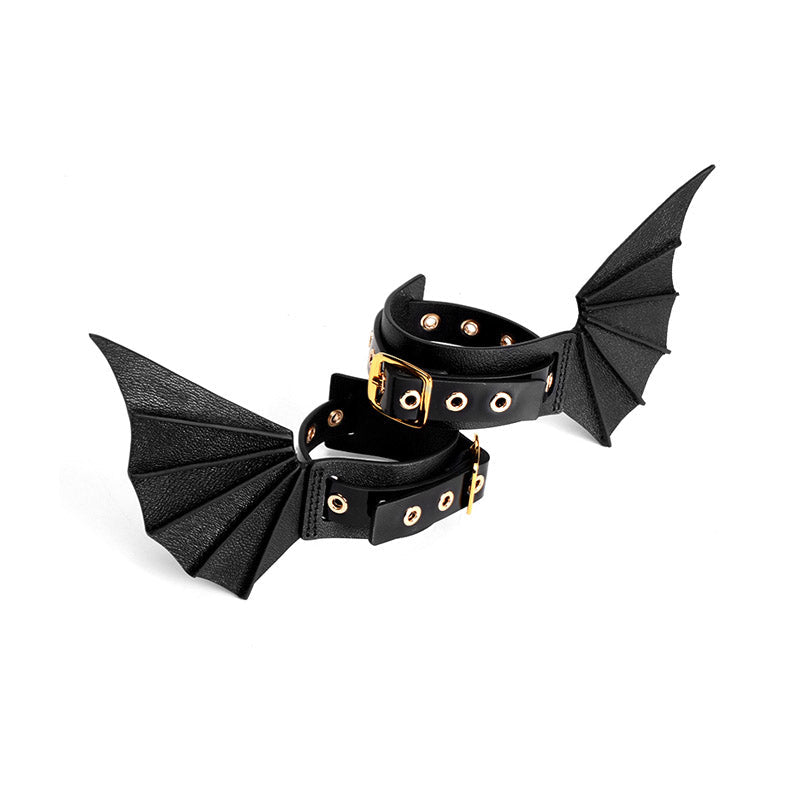 Devil Wings Collar Handcuffs Leather Set