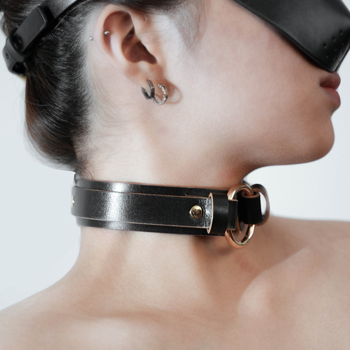 Padded O-ring Choker