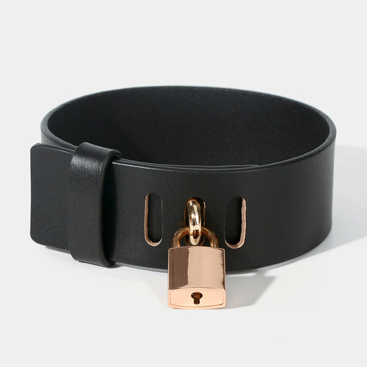 Delicate Padlock Collar