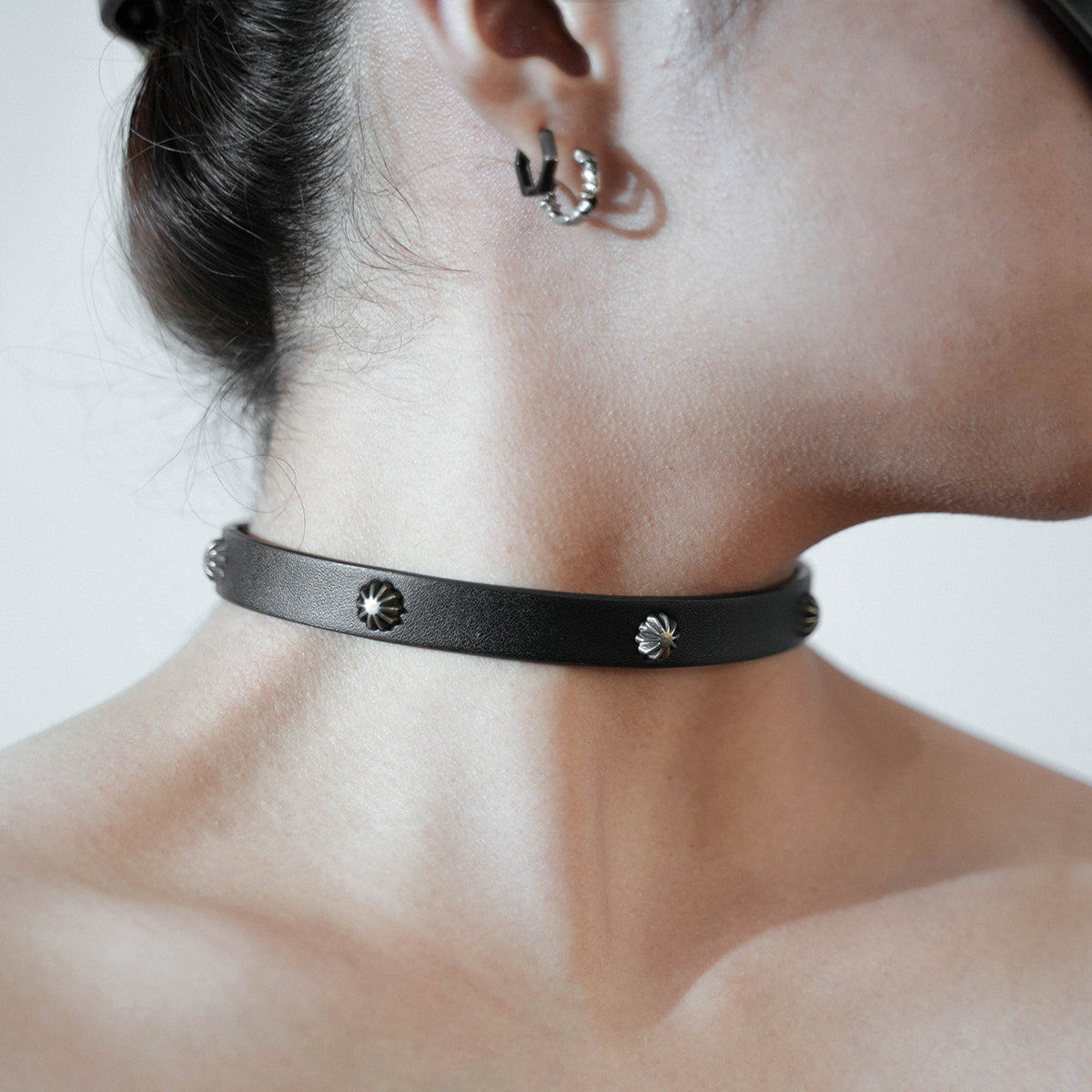 Studded Petite Leather Collar